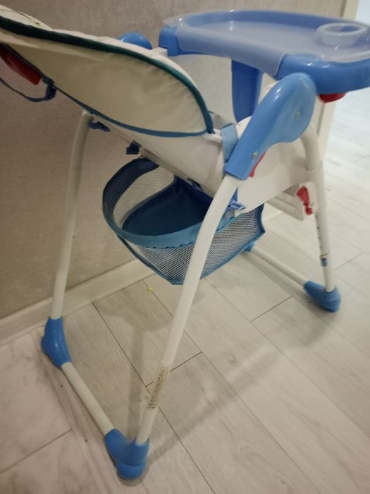 Детский стульчик для кормления