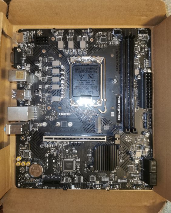 Placa de baza MSI PRO H610M-E DDR4 LGA1700 – Compatibilă Intel Gen 12/13/14