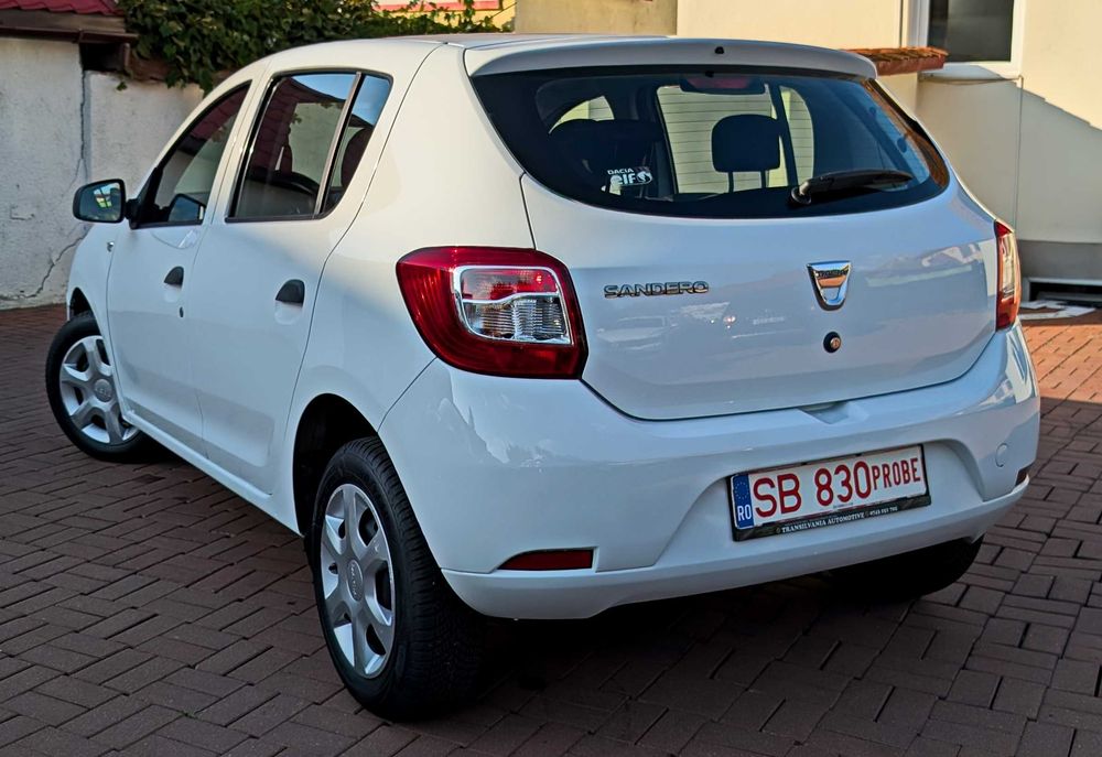 Dacia Sandero 2015