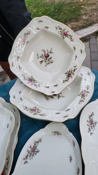 Сервиз за хранене