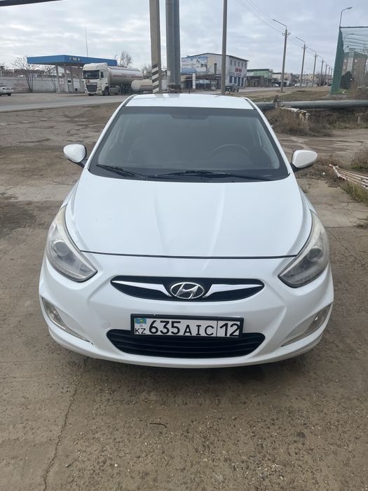 Hyundai Accent 2013 1,6 хеджбек