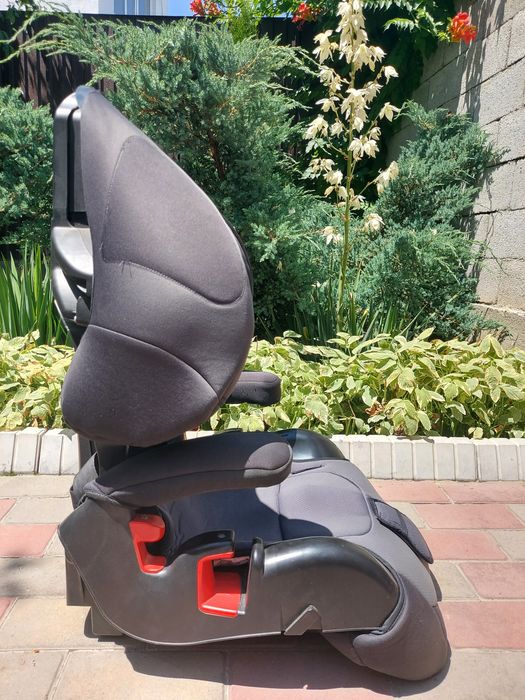 Продаю автокресло Safety 1st