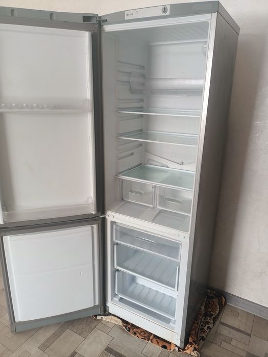 Холодильник INDESIT