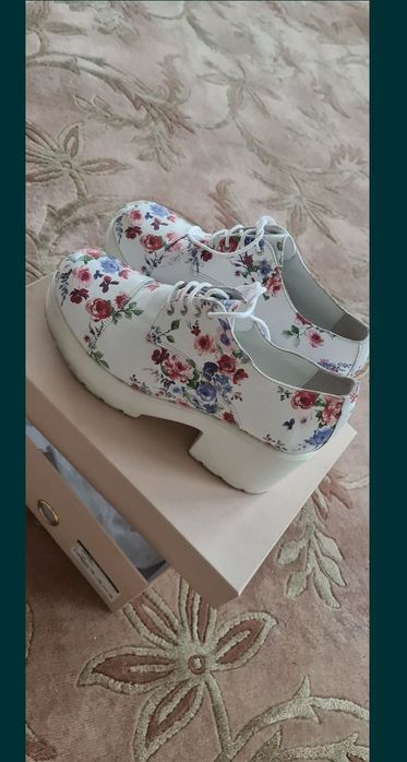 Ботинки женские весна/ лето