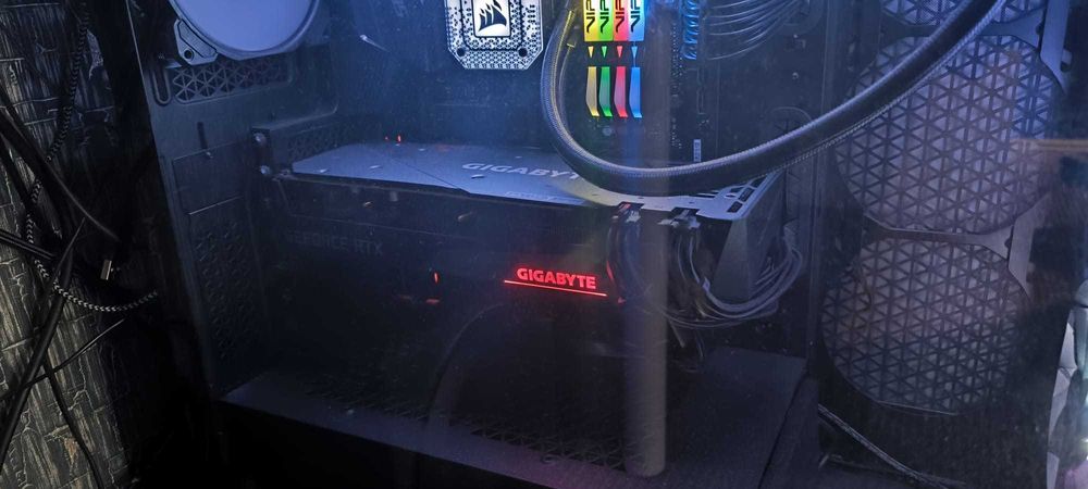 Placă video GIGABYTE GeForce RTX 3070, 8GB GDDR6 – stare foarte bună