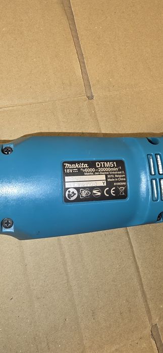 Makita DTM51 multicutter