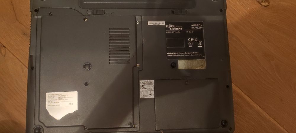 Laptop Fujitsu Siemens amilo pro