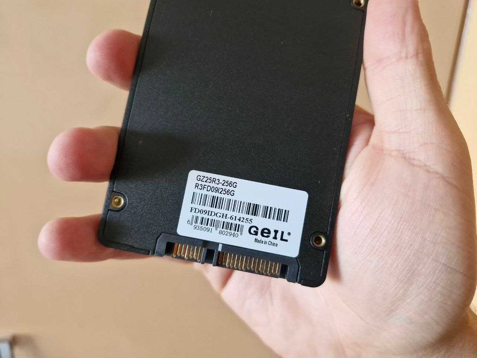 Geil Zenit 256gb идеал