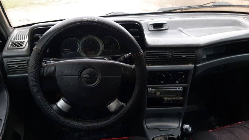 Nexia 1 sotiladi 2001