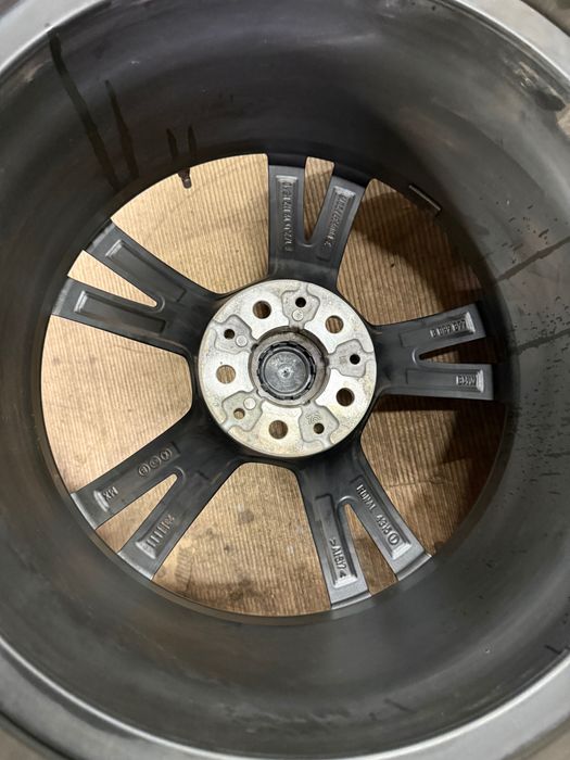 Jante ORIGINALE BMW Seria 3, 4 (G20, G22) R19 M793i Anvelope vata Continental