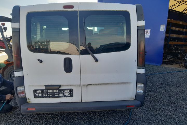PORTIERA CULISANTA DREAPTA Renault Trafic a 2-a generatie