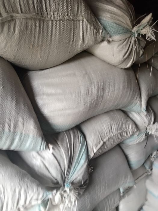 Отходы семечек продаётся, дрова в мешках, уголь в мешках