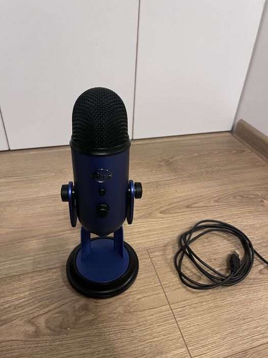 Vand Microfon Profesional Blue Yeti cu cablu USB C