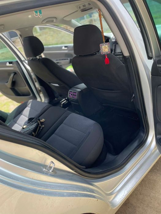 Vând golf 6 1.6 tdi 2011