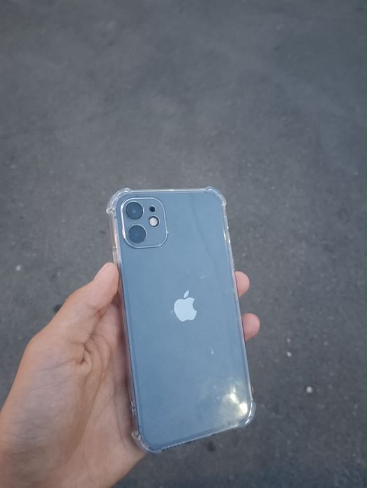 Продам обмен айфон 11