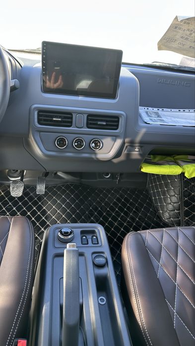 Сотилади. Янги микроавтобус электромобиль.