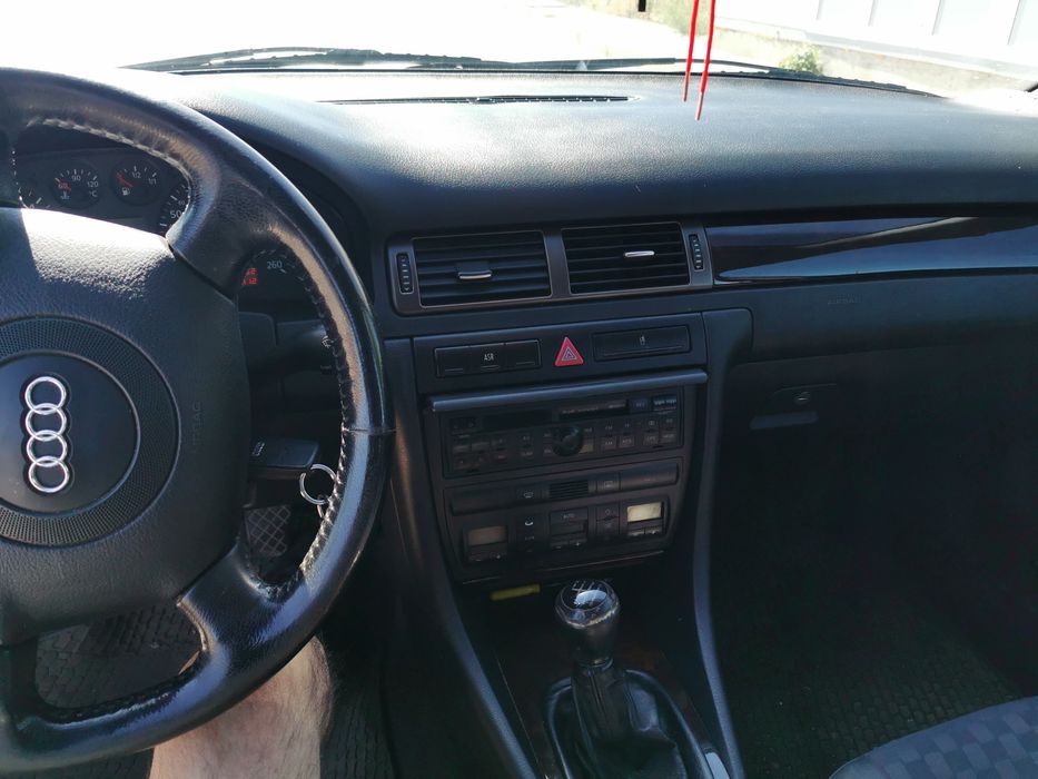 Продавам ауди а6 2500 дизел.. 150 кс
