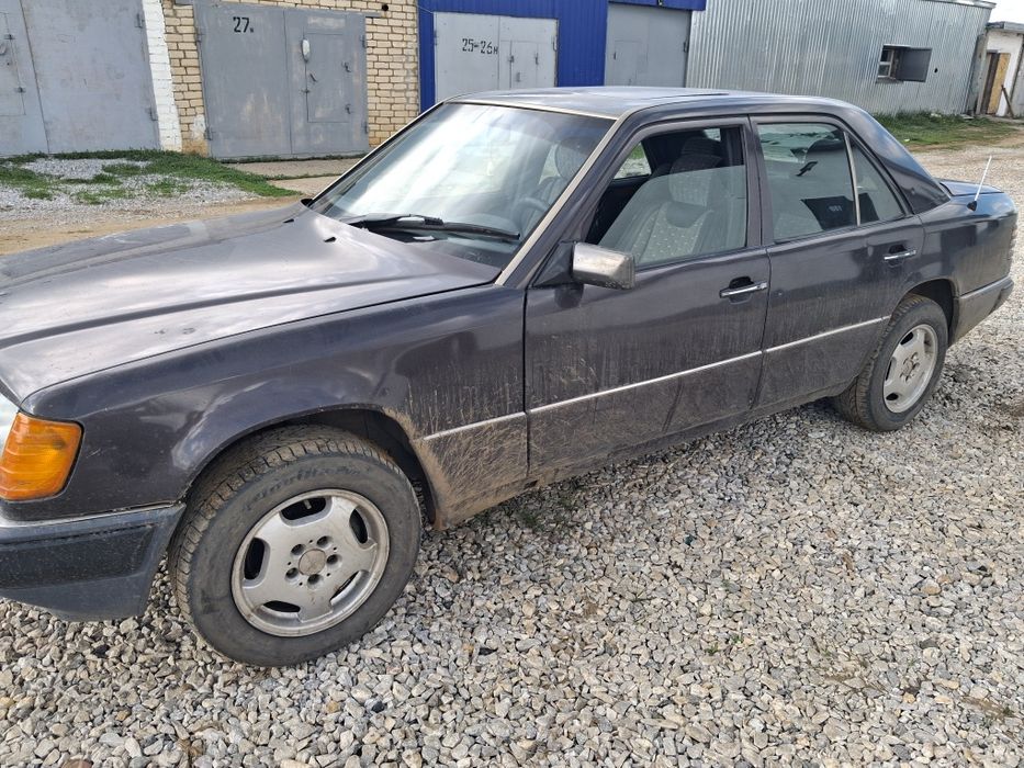 Продам 124 мерседес
