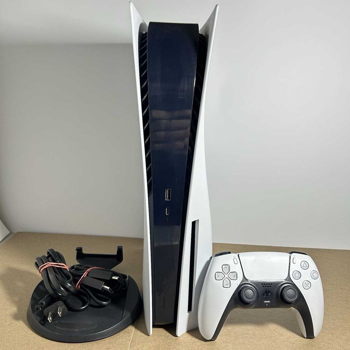 Sony PlayStation 5 дисковая версия CFI-1015A