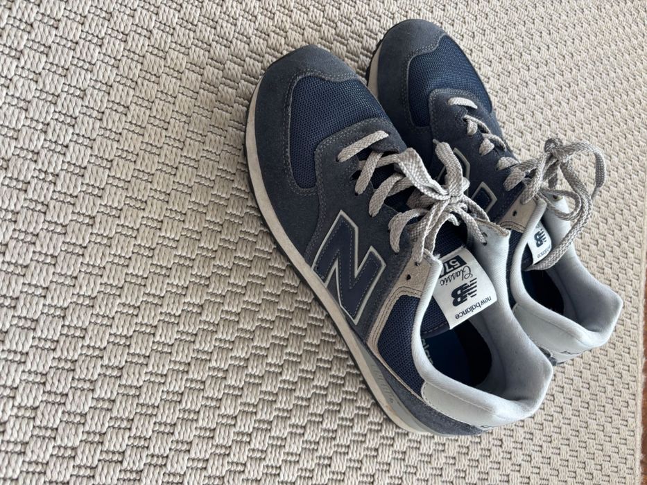 Adidasi New Balance 42,5 condiție 10/10
