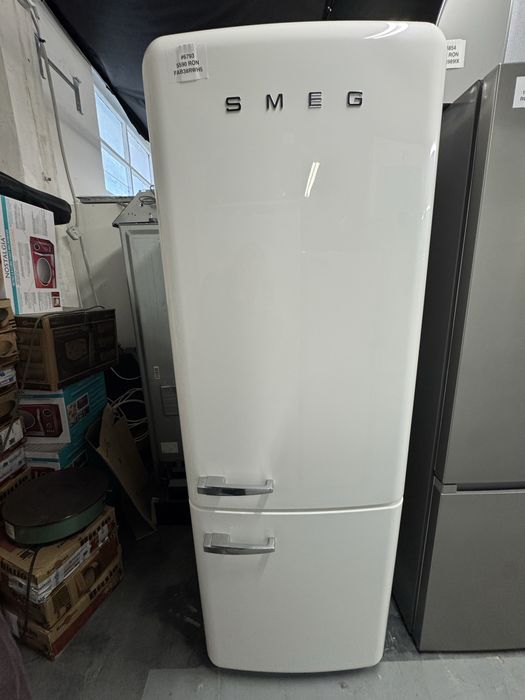 Combină frigorifica retro Smeg FAB38RWH5