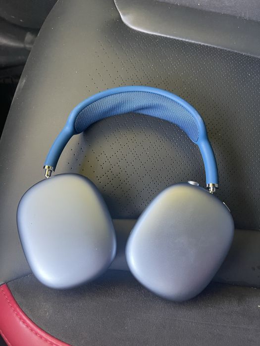 Продам Airpod Max в хорошем состоянии