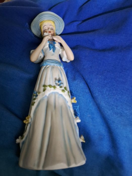 Bibelou vechi 23 cm.