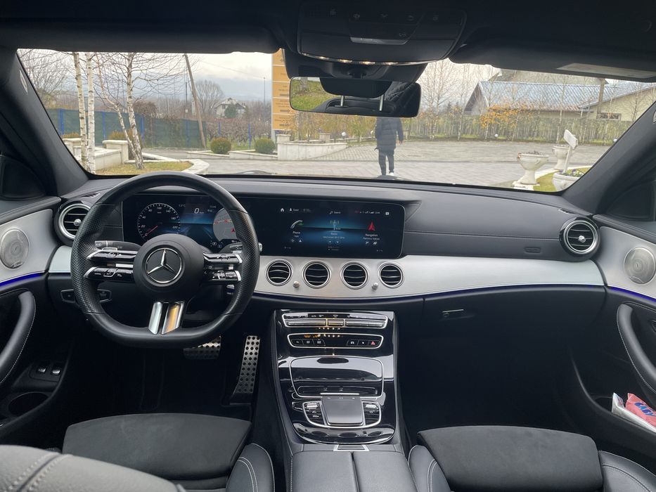 Mercedes-Benz E 300 e 4 Matic 9G-Tronic AMG Line