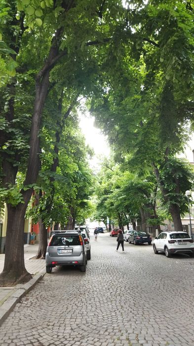 Под наем тристаен суперцентър Пловдив