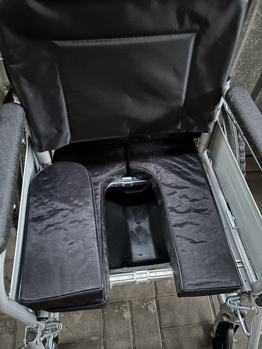 Коляска туалет для инвалидов