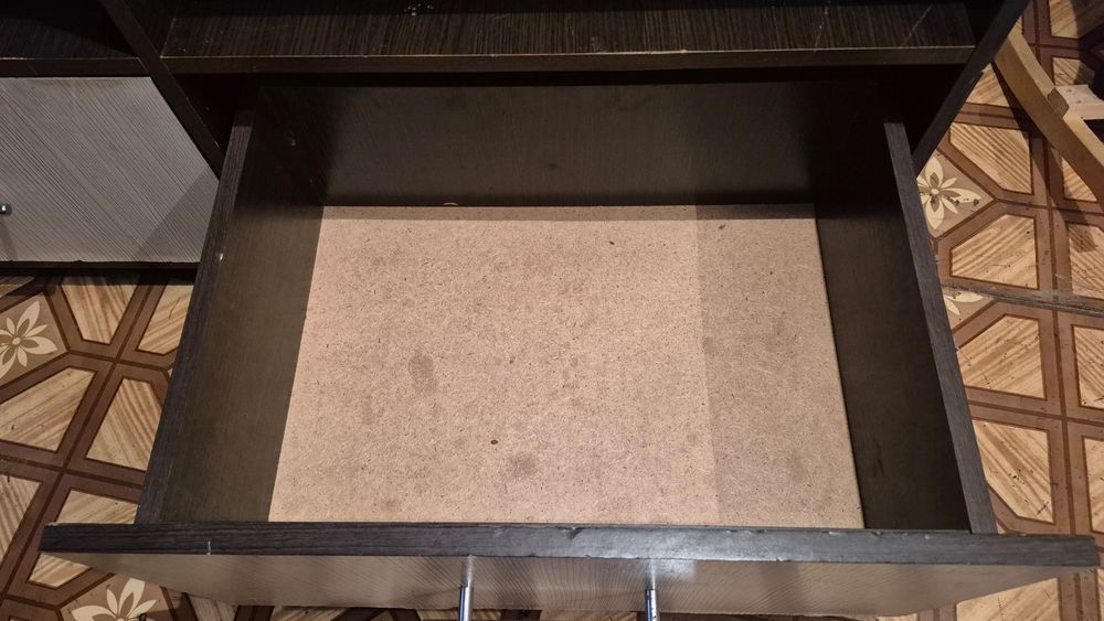 Продам ТВ-тумбу за 10000 тенге