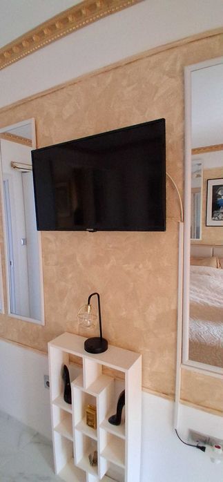 Телевизор 32 инча