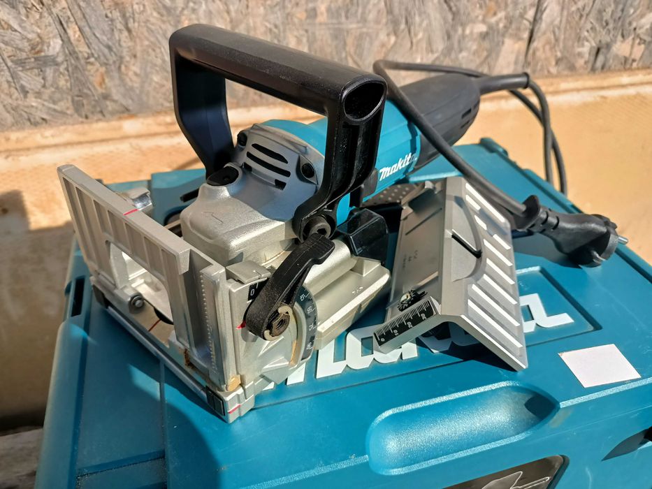 Masina de frezat biscuiti Makita PJ7000J - Aproape NOUA (Valiza MakPac, 230V) Made in USA