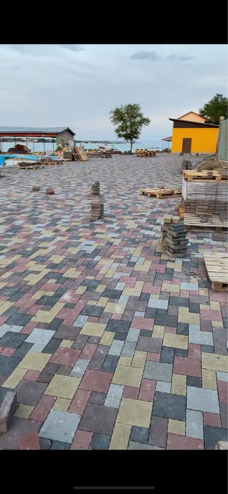 Укладка брустчтки