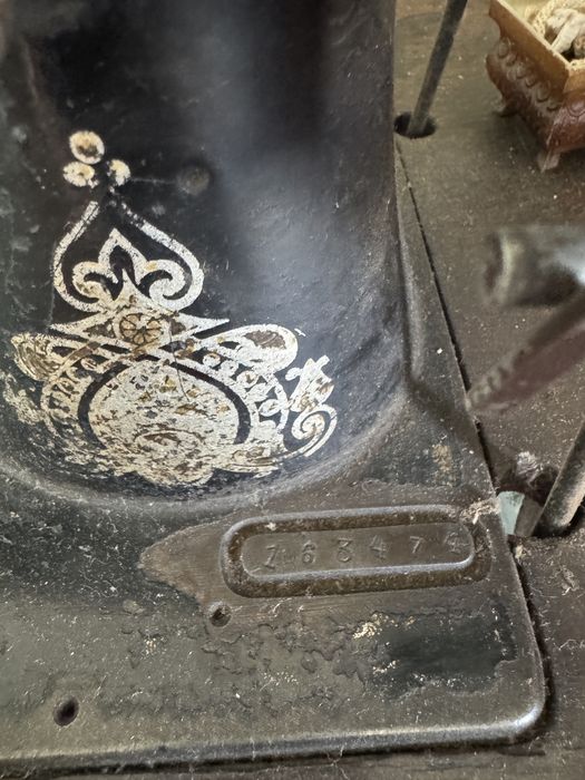 Masina de cusut Singer veche