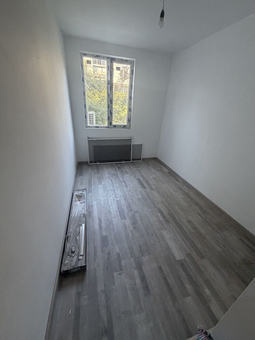 Vand garsoniera la I uri in micro 40