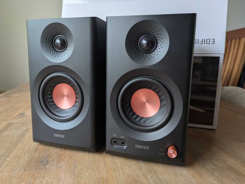 Edifier MR3 Sotiladi ideal holatda