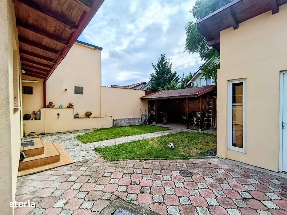 Casa 7 Camere 3 bai zona Fratelia Musicescu 430.000 euro