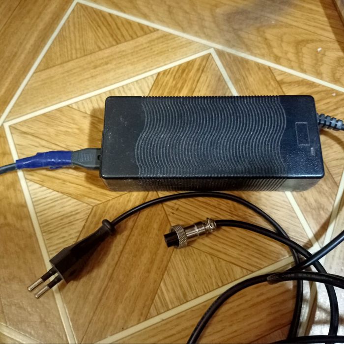 Гироскутер с зарядкой