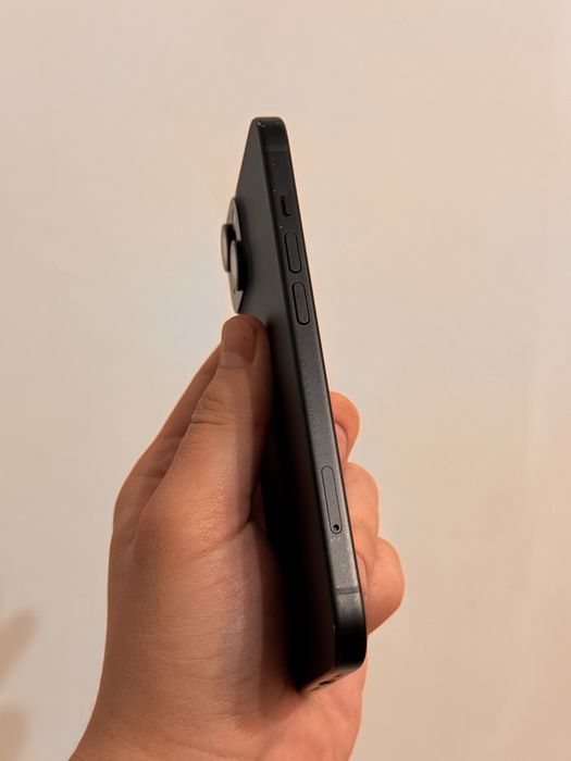 iPhone 15, 128GB, 85%. SIM + eSIM