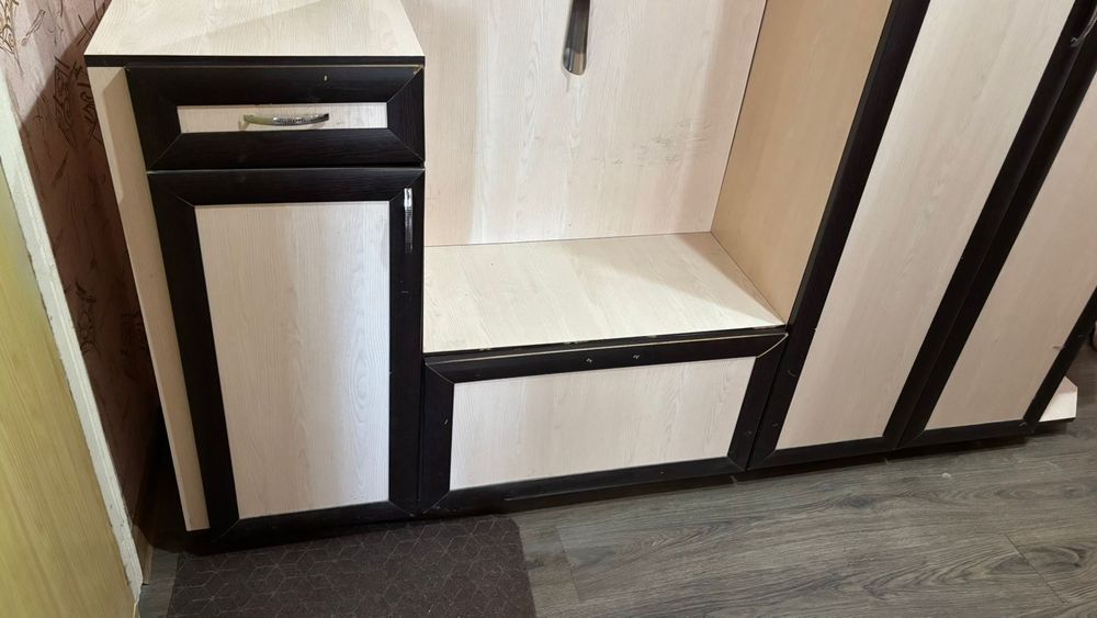 Срочно продам прихожку