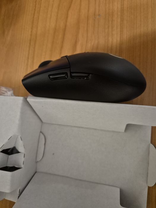 Запазена Logitech G305 пълен комплект