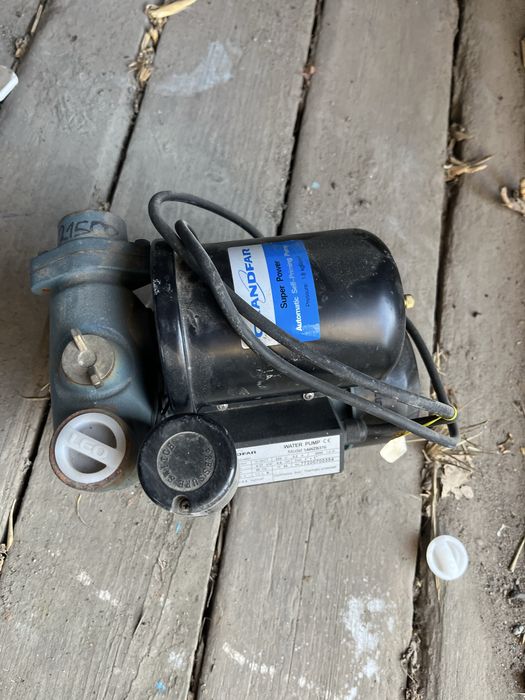 Продам насос .