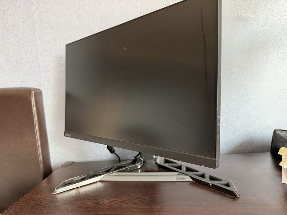 Геймърски комплект – PC + LENOVO LEGION 240Hz