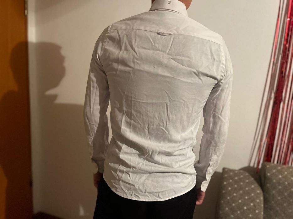 Продам рубашки школьные