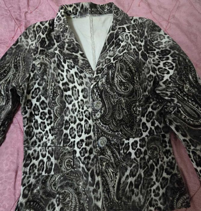 Дамско сако в леопардов принт