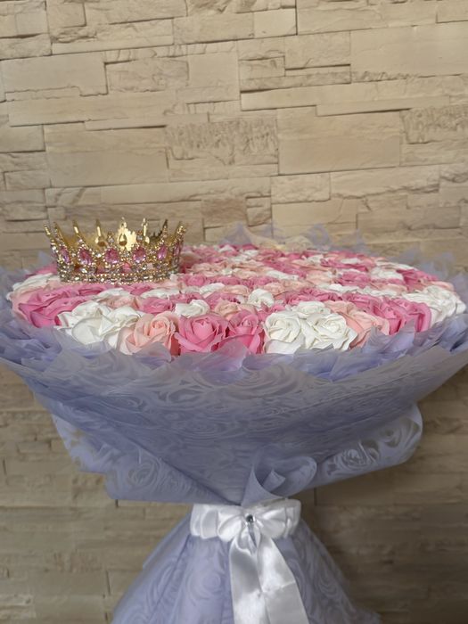 Buchet de trandafiri din sapun PE STOC !