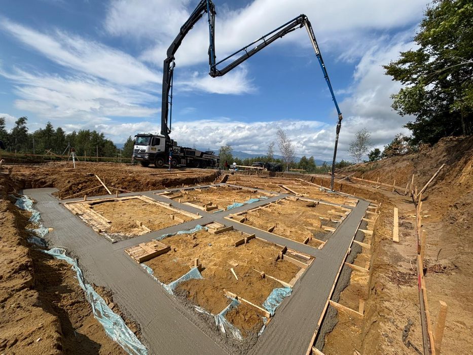 Constructii case  / Constructor / Case la cheie