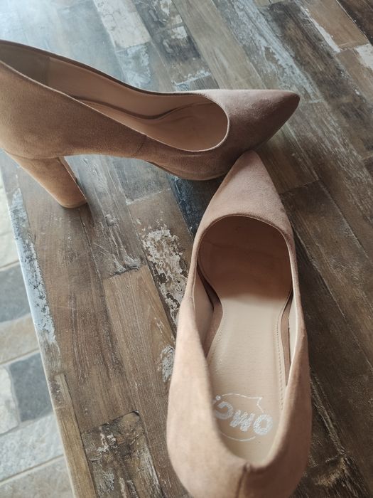 Pantofi nude marimea 39