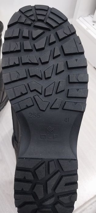 Продам берцы зимние